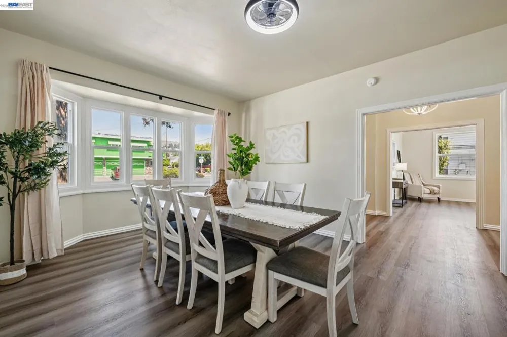 6031 Camden St Oakland, CA 94605