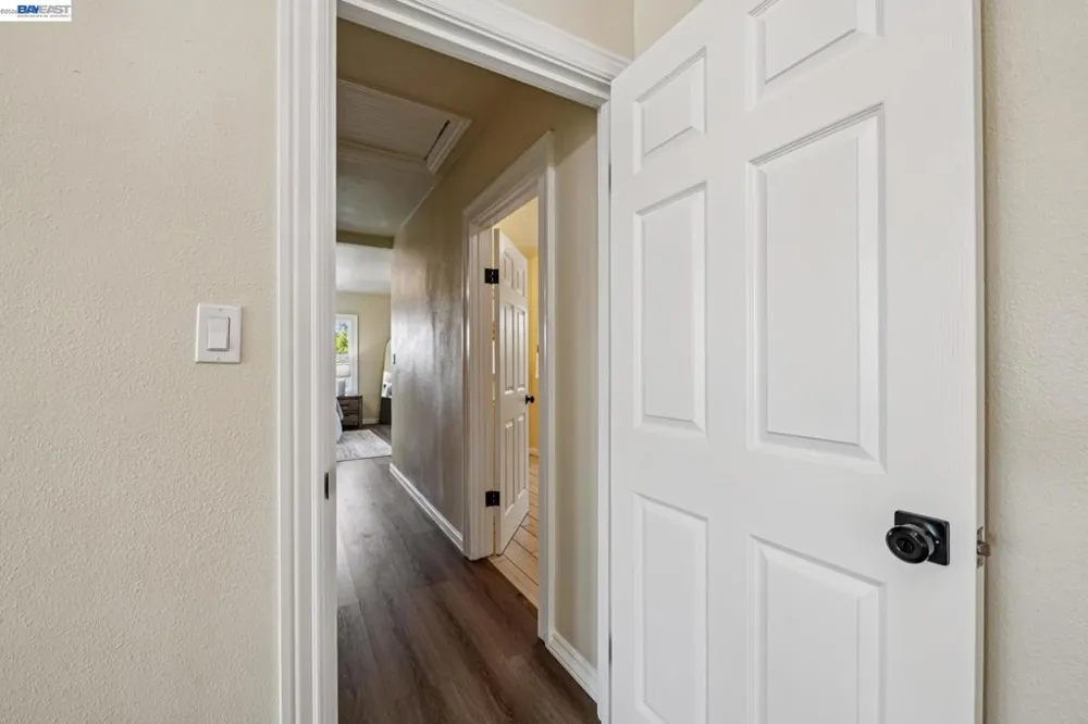 6031 Camden St Oakland, CA 94605