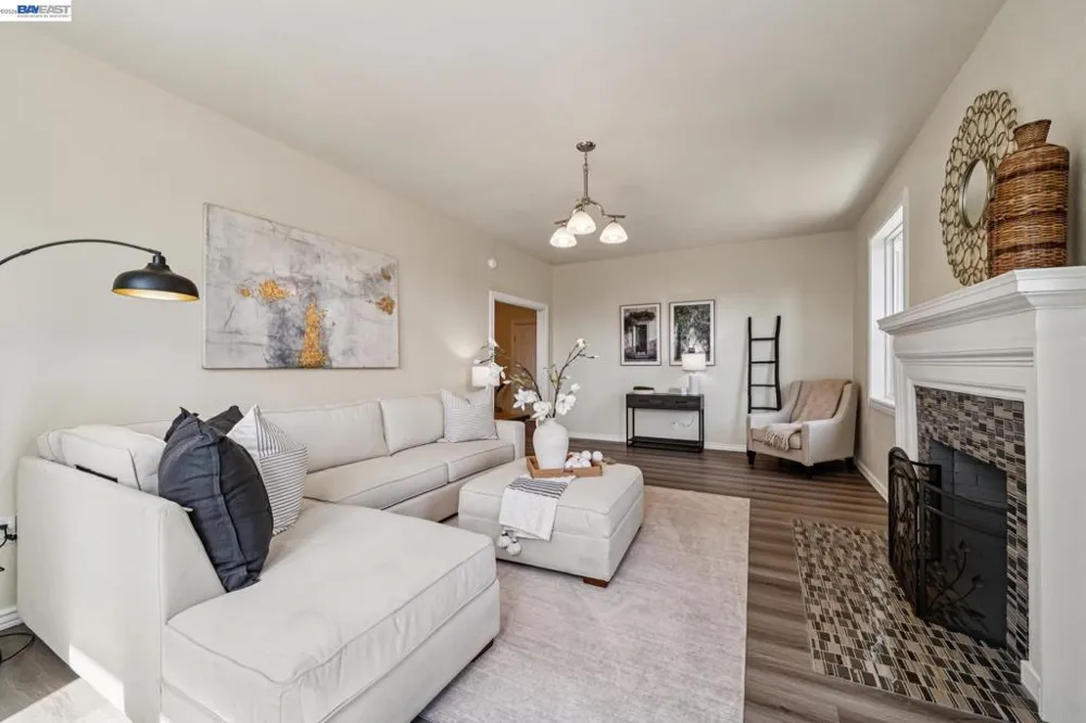 6031 Camden St Oakland, CA 94605
