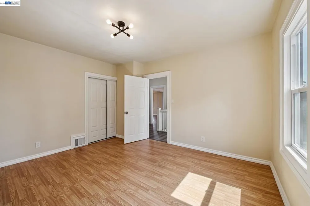 6031 Camden St Oakland, CA 94605