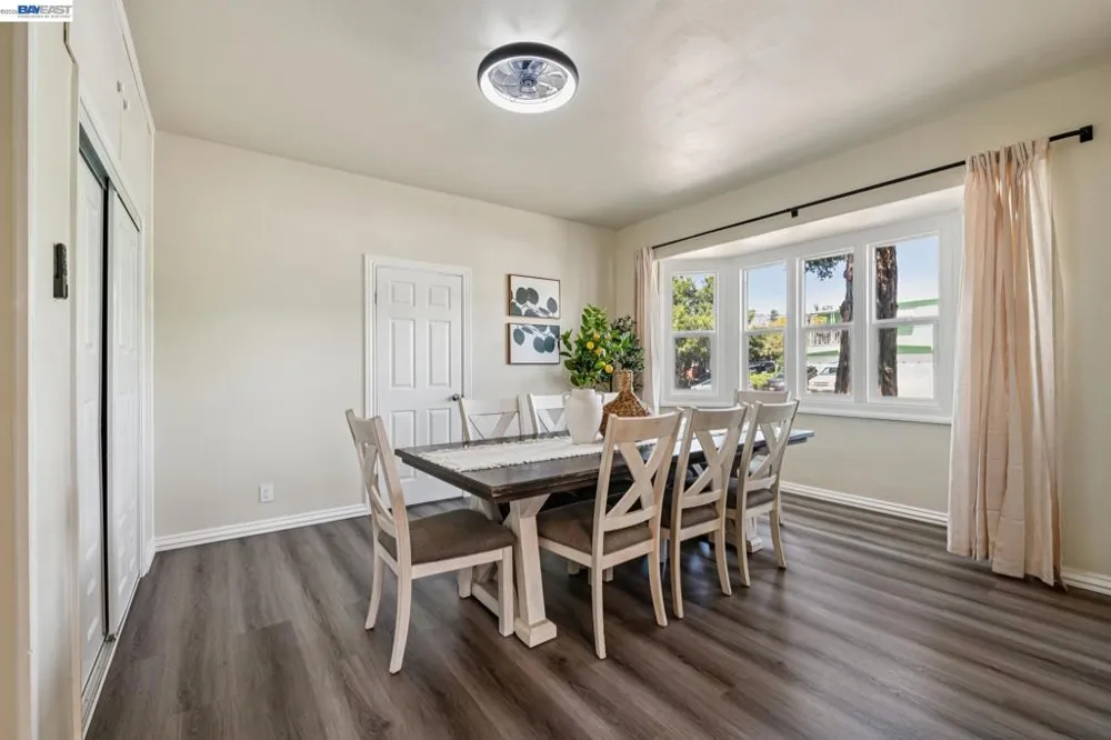 6031 Camden St Oakland, CA 94605
