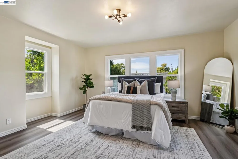 6031 Camden St Oakland, CA 94605