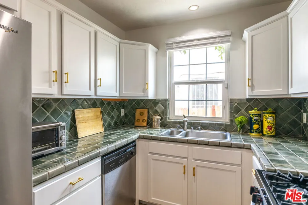 6680 Drexel Avenue Los Angeles, CA 90048