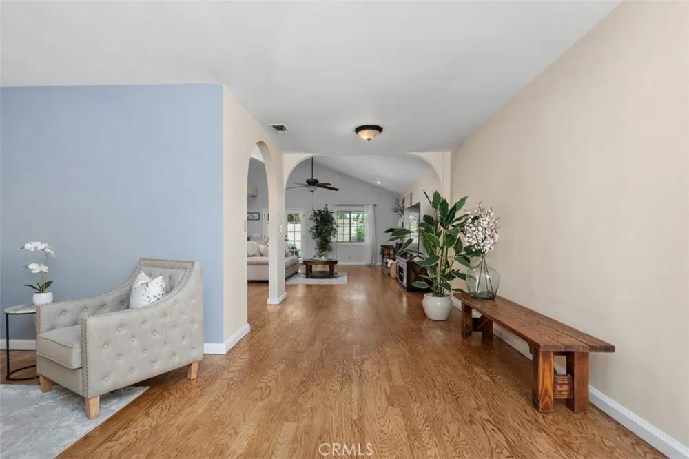 329 Locust Brea, CA 92821