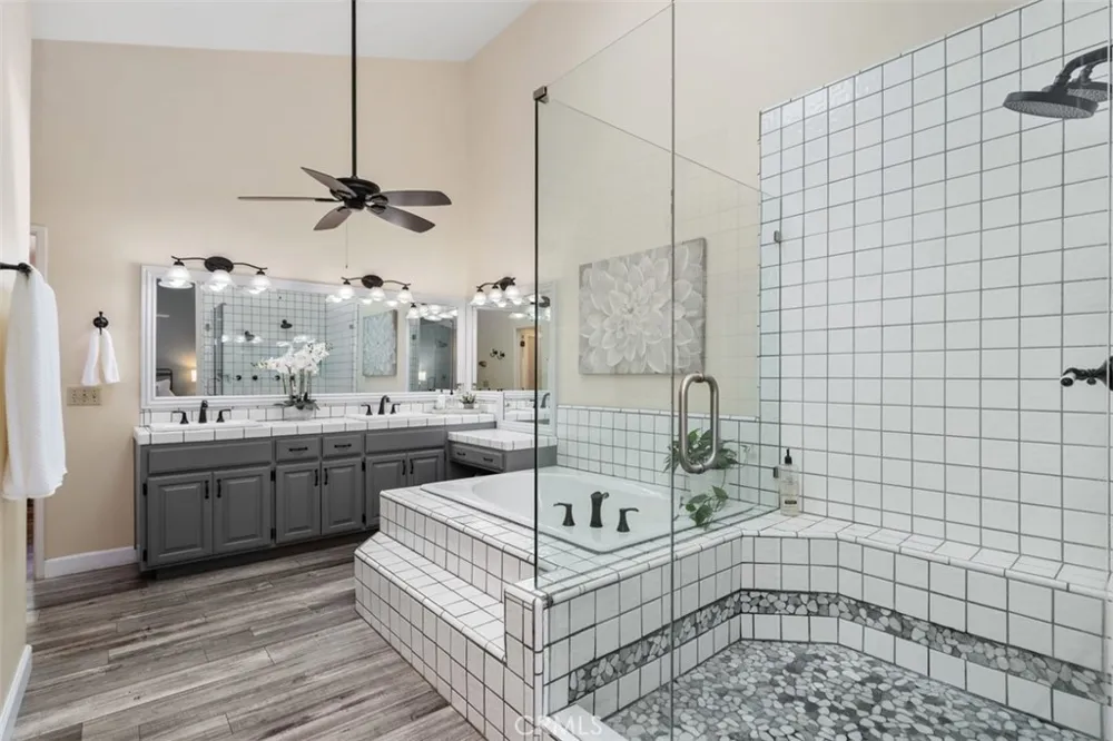 329 Locust Brea, CA 92821