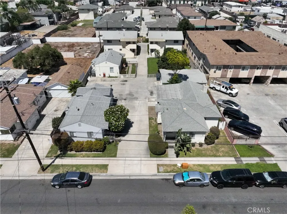 9329 Rose Bellflower, CA 90706