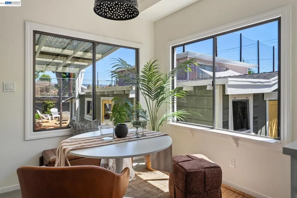 3257 Central Ave Alameda, CA 94501