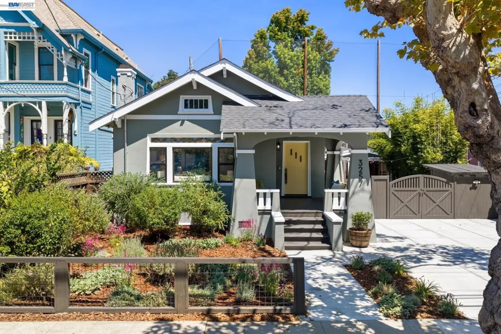 3257 Central Ave Alameda, CA 94501