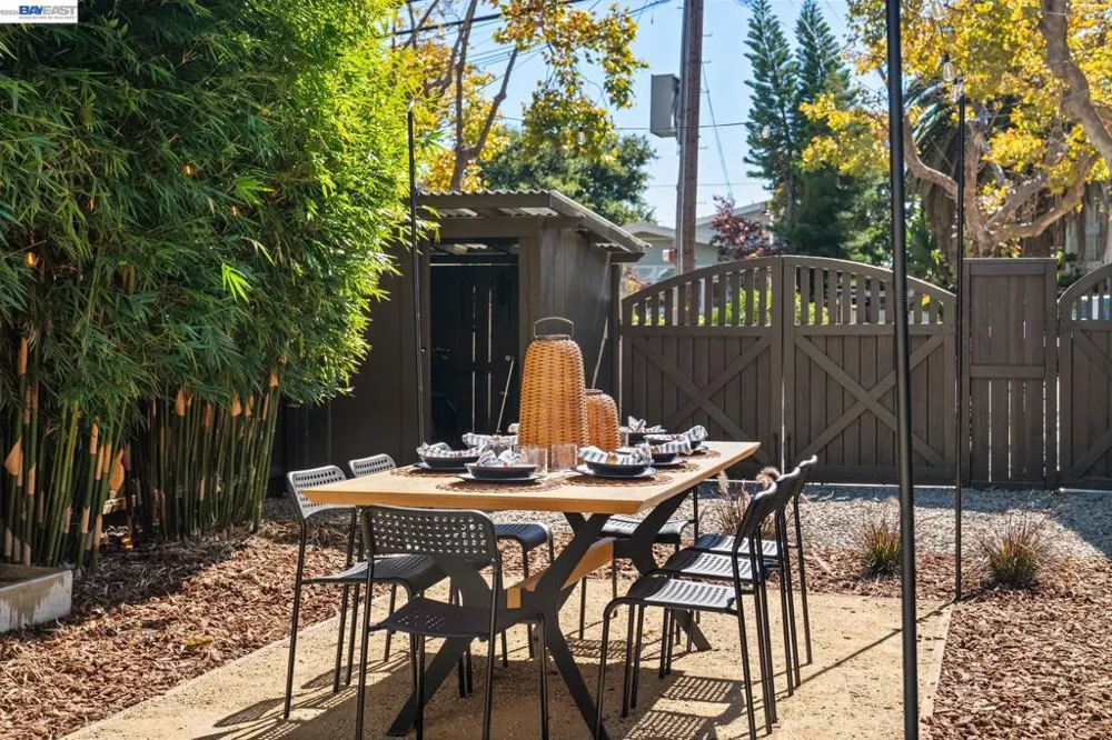 3257 Central Ave Alameda, CA 94501