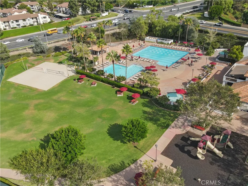 28582 Las Arubas Laguna Niguel, CA 92677