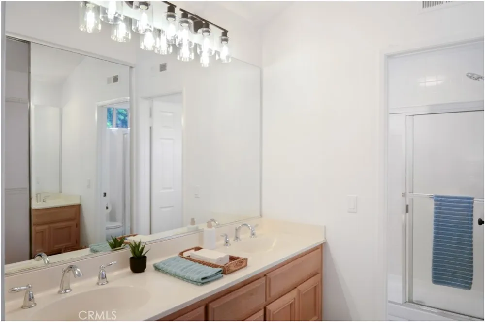 28582 Las Arubas Laguna Niguel, CA 92677