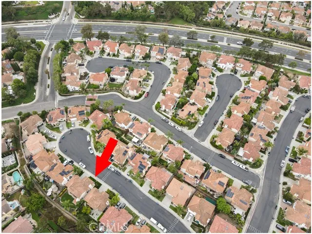 28582 Las Arubas Laguna Niguel, CA 92677