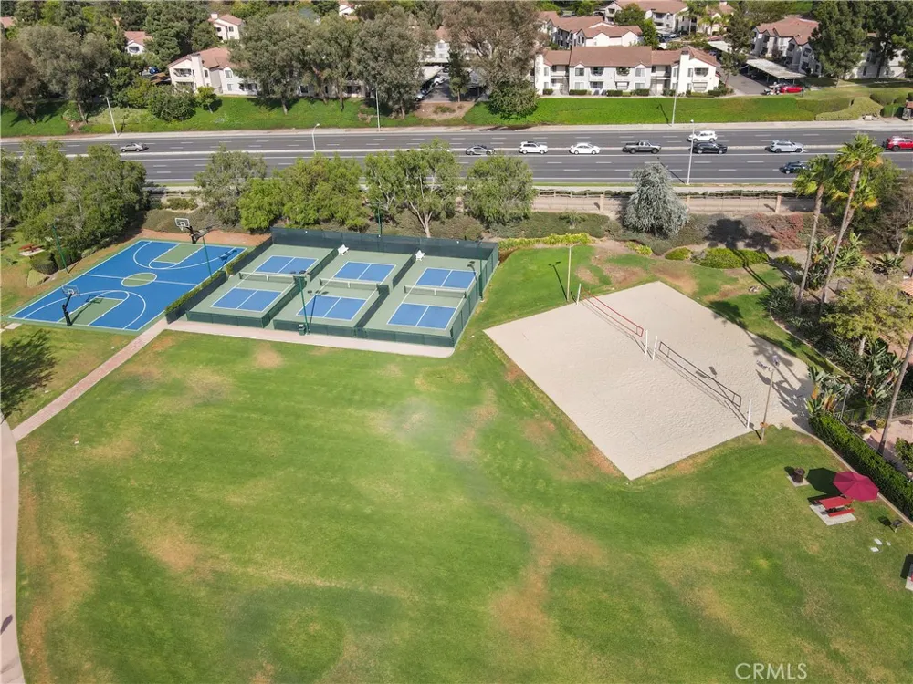 28582 Las Arubas Laguna Niguel, CA 92677