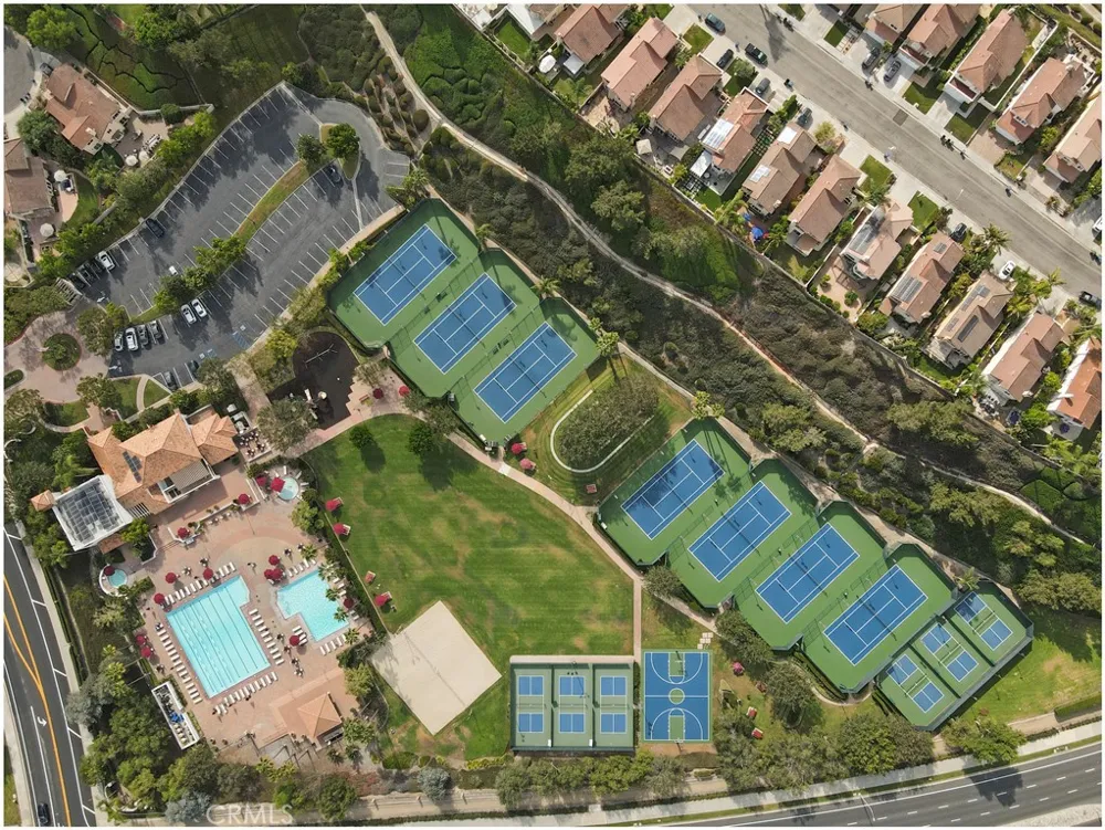 28582 Las Arubas Laguna Niguel, CA 92677