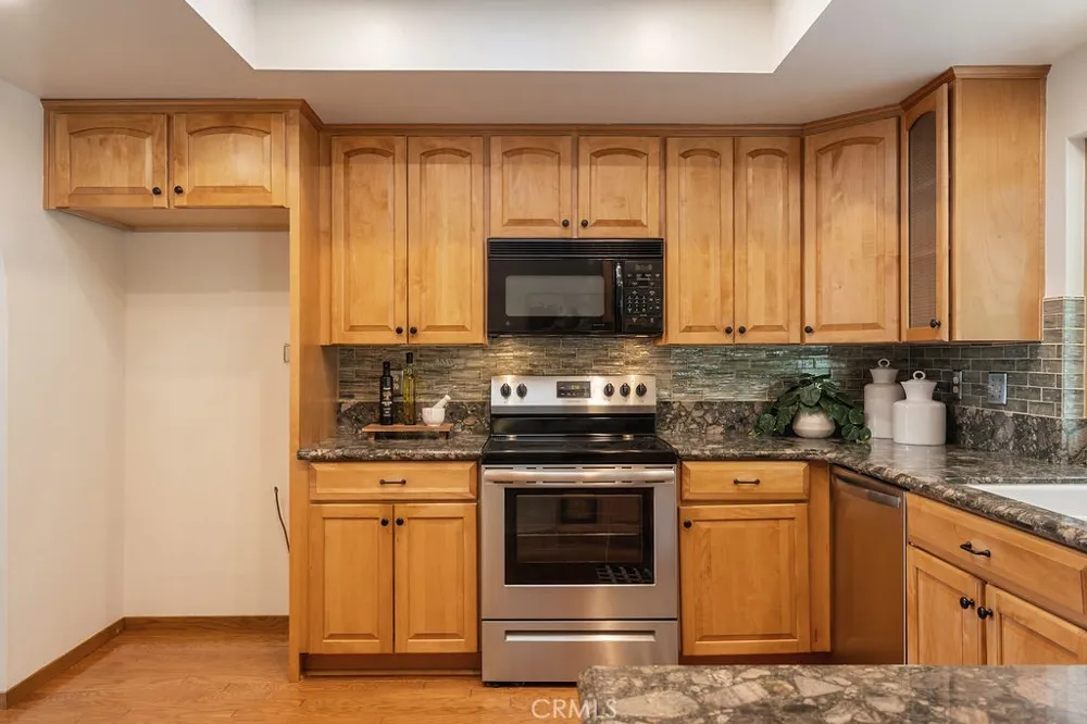 1837 Balboa Way Upland, CA 91784