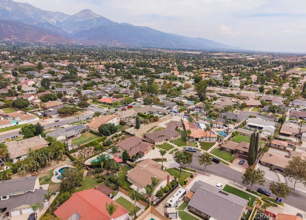 1837 Balboa Way Upland, CA 91784