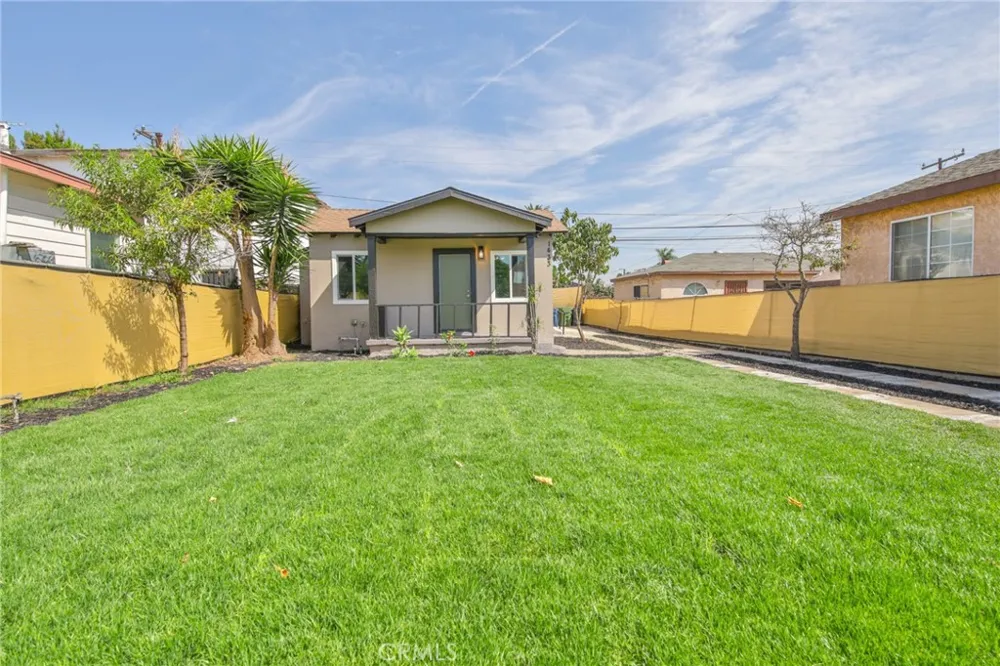 1433 W 96th Los Angeles, CA 90047