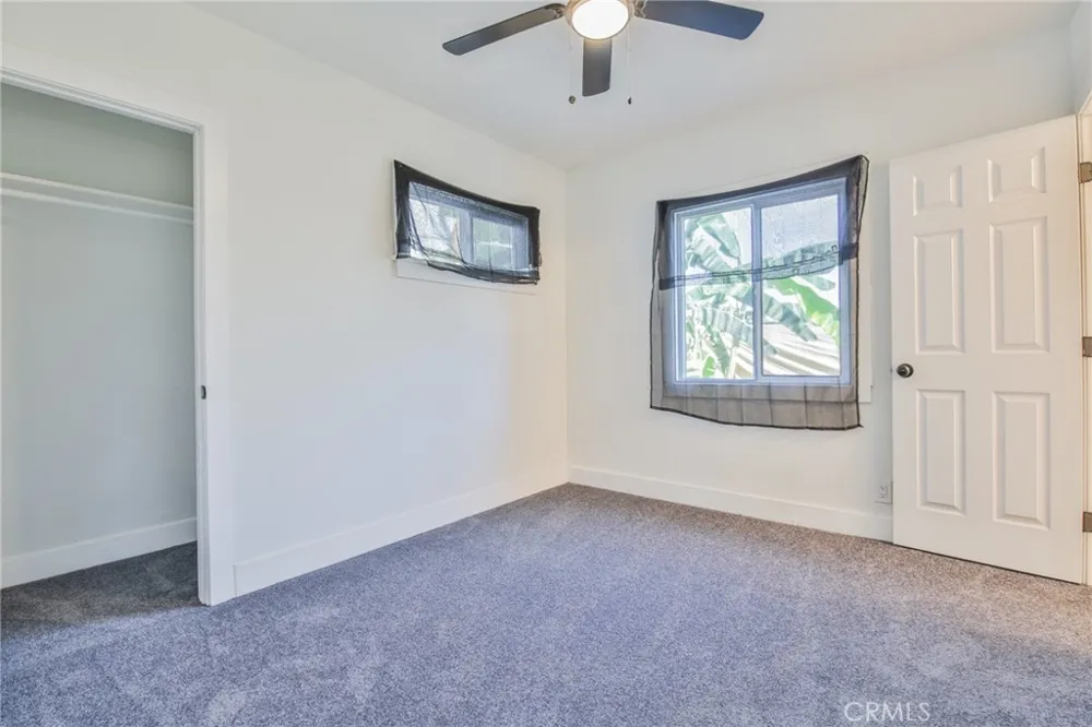 1433 W 96th Los Angeles, CA 90047