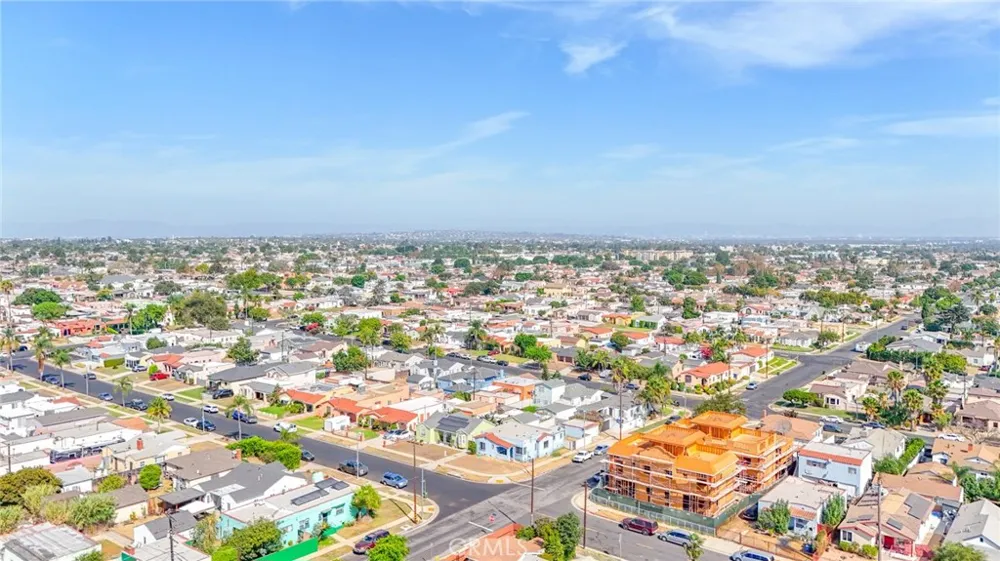1433 W 96th Los Angeles, CA 90047