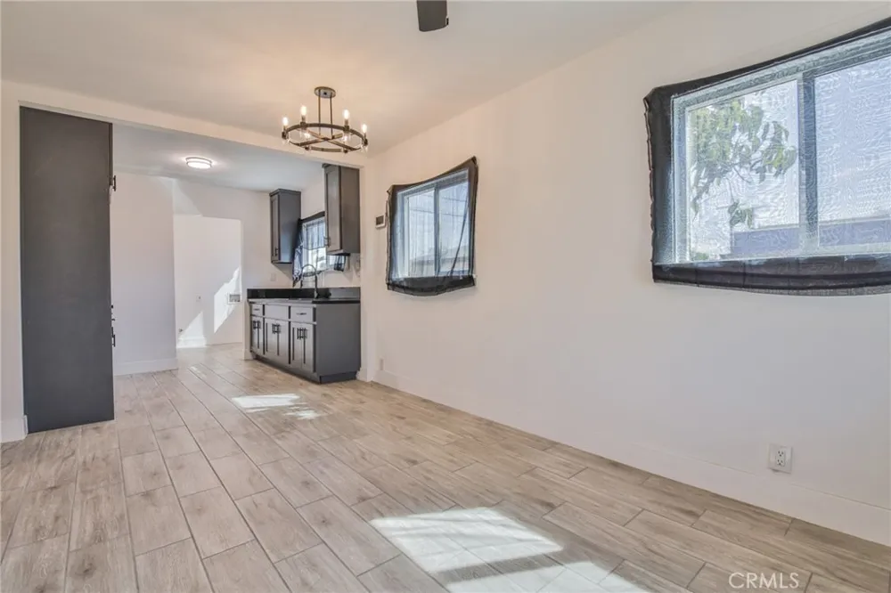1433 W 96th Los Angeles, CA 90047