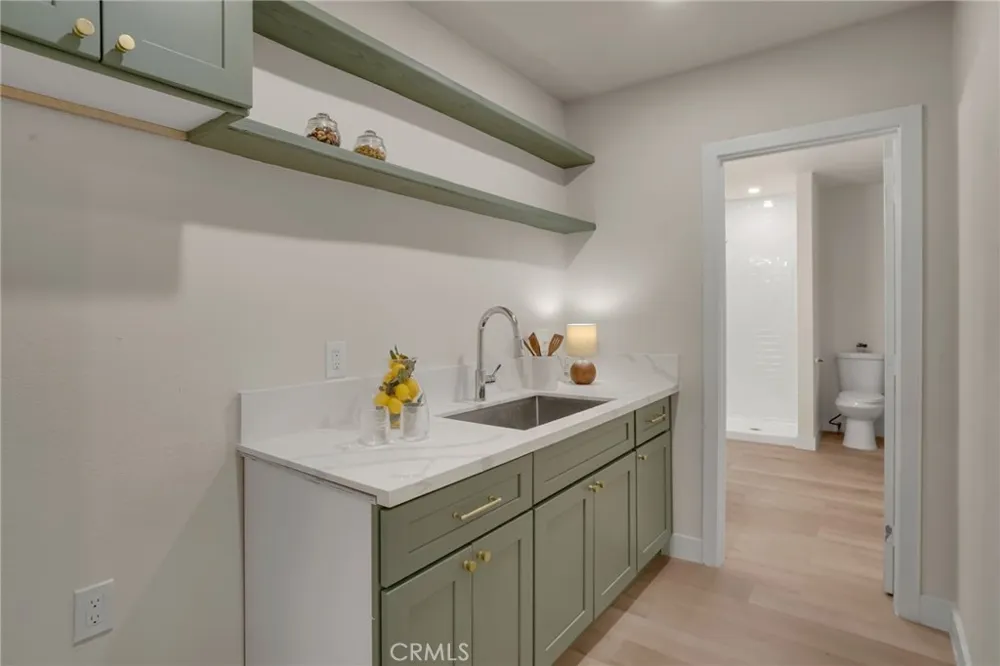 1235 Cedar Redlands, CA 92373