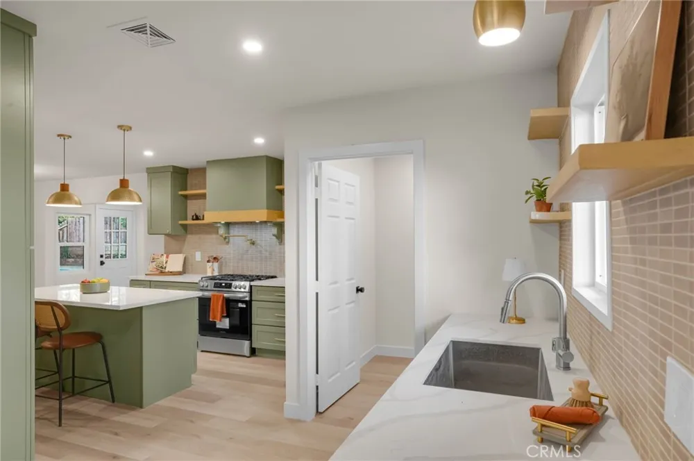 1235 Cedar Redlands, CA 92373