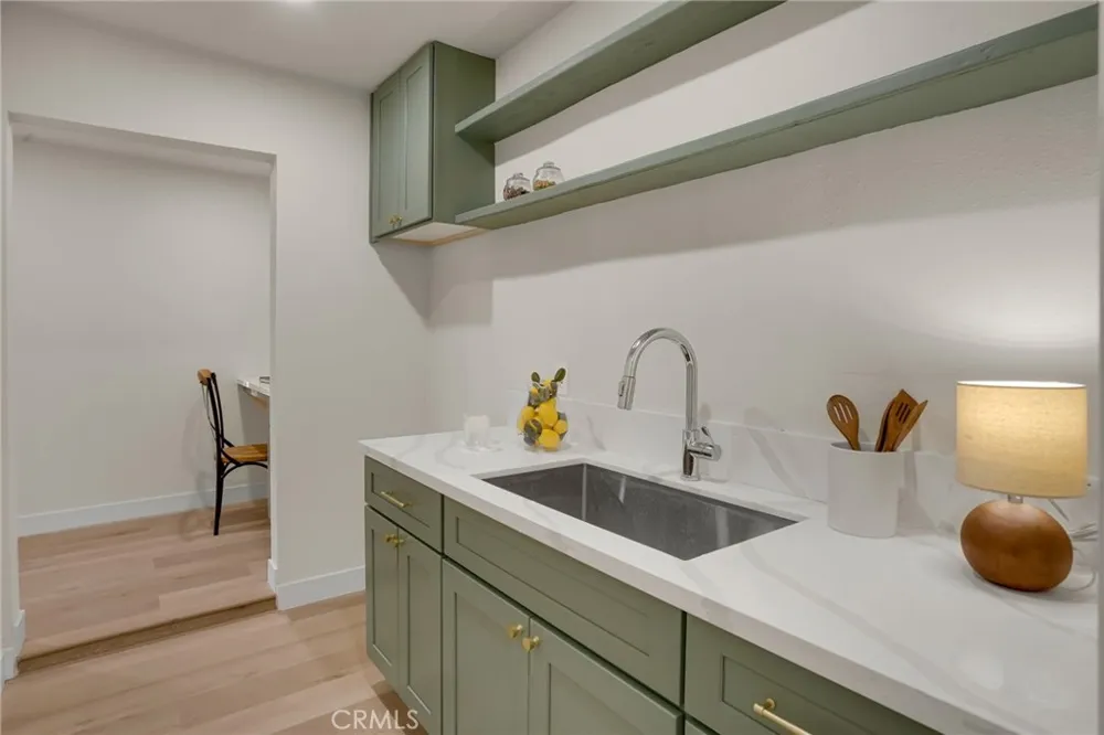 1235 Cedar Redlands, CA 92373