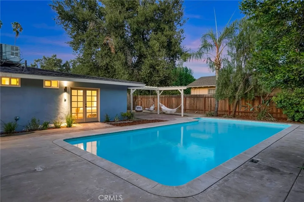 1235 Cedar Redlands, CA 92373