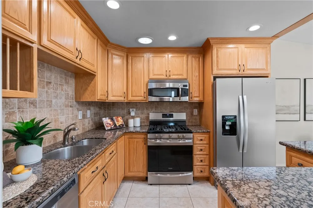26093 Viento Court Valencia, CA 91355