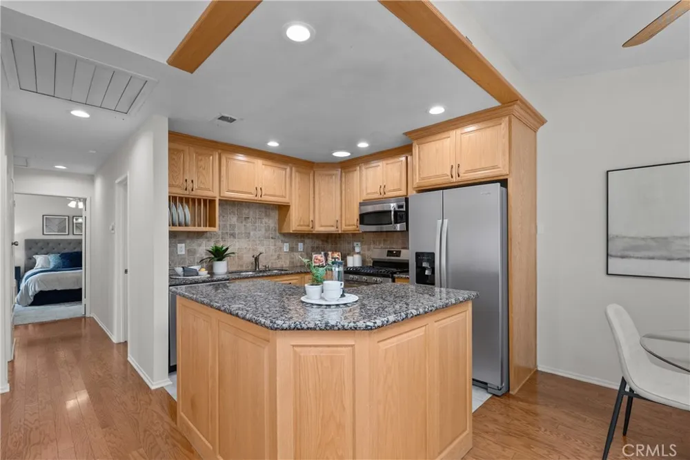 26093 Viento Court Valencia, CA 91355