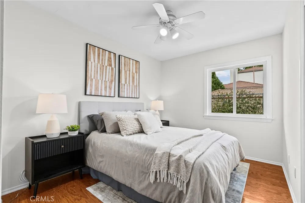 26093 Viento Court Valencia, CA 91355