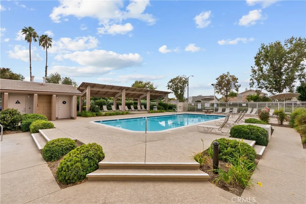 26093 Viento Court Valencia, CA 91355