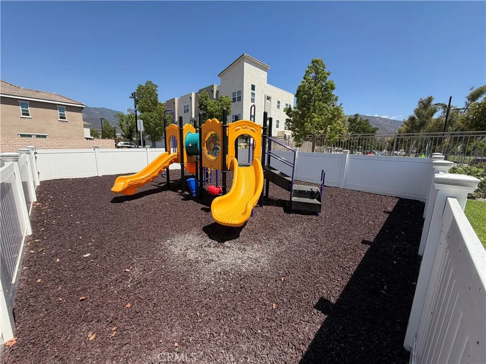 5344 Alumni San Bernardino, CA 92407