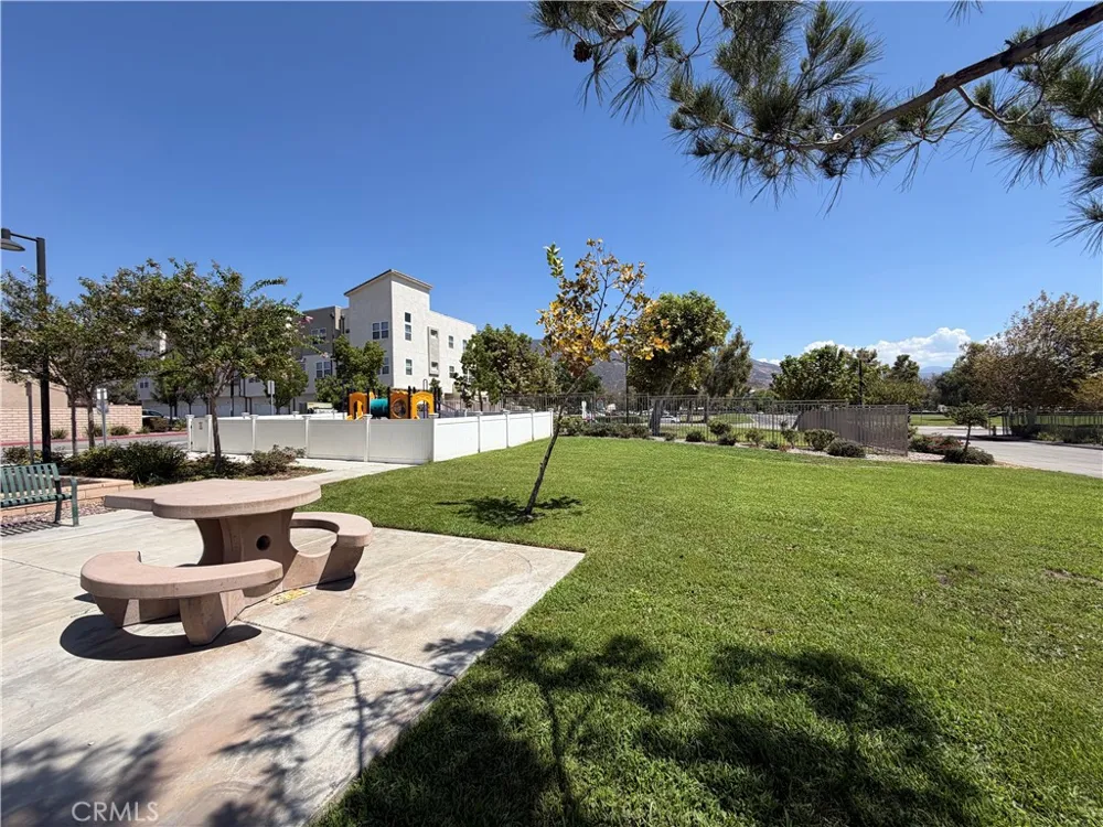 5344 Alumni San Bernardino, CA 92407