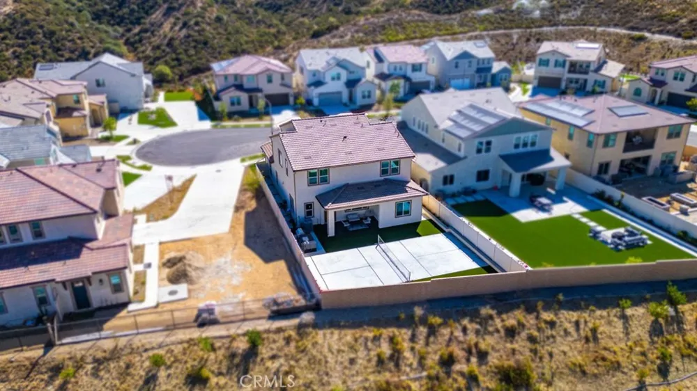 29566 Camino Azar Valencia, CA 91354
