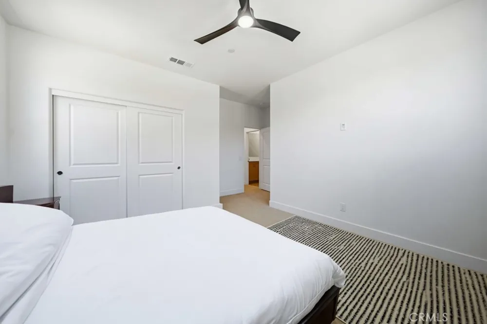 29566 Camino Azar Valencia, CA 91354
