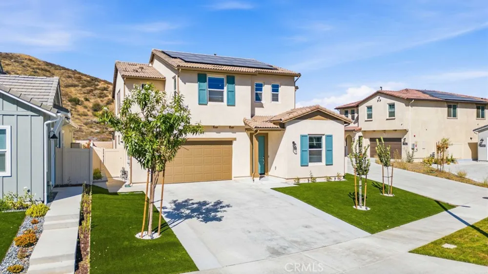 29566 Camino Azar Valencia, CA 91354