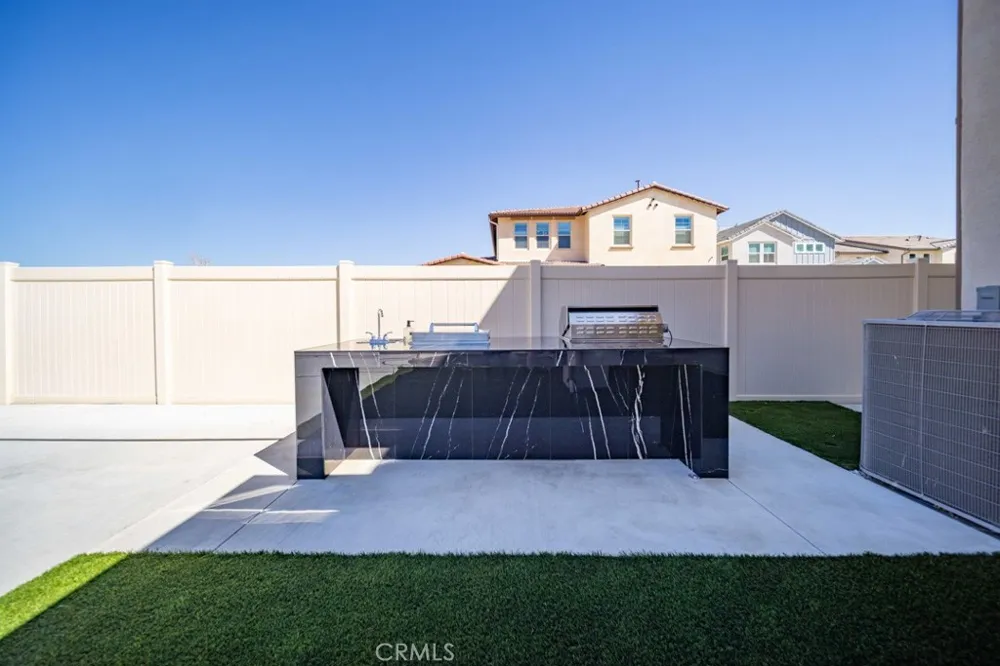 29566 Camino Azar Valencia, CA 91354