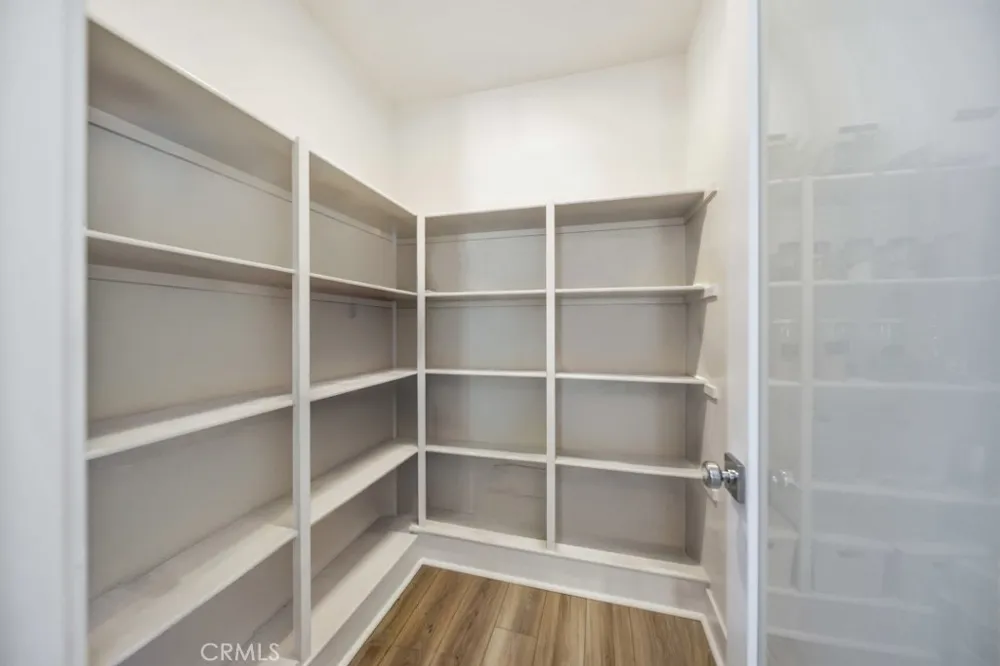 29566 Camino Azar Valencia, CA 91354