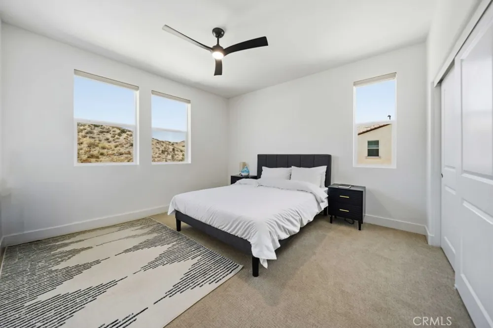 29566 Camino Azar Valencia, CA 91354