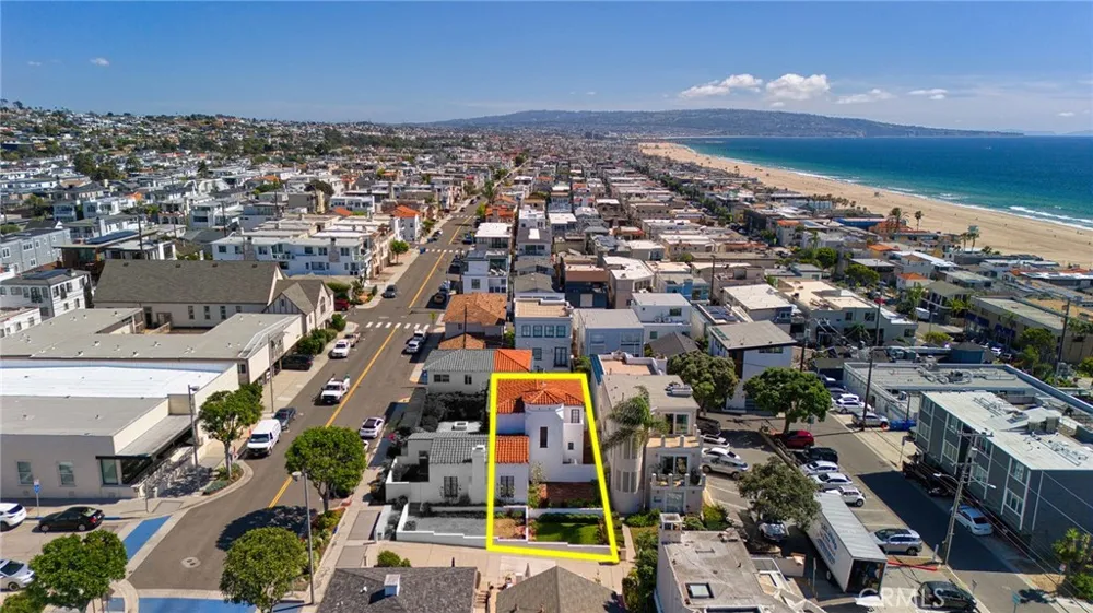 228 10th Street Manhattan Beach, CA 90266