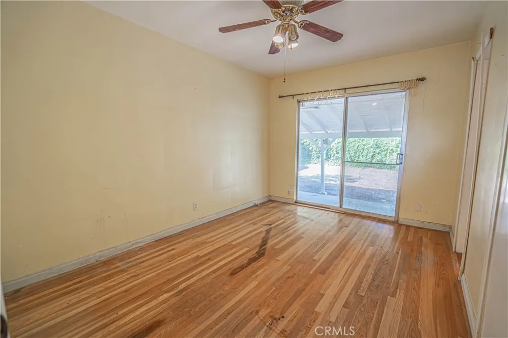 21516 Villena Woodland Hills, CA 91364