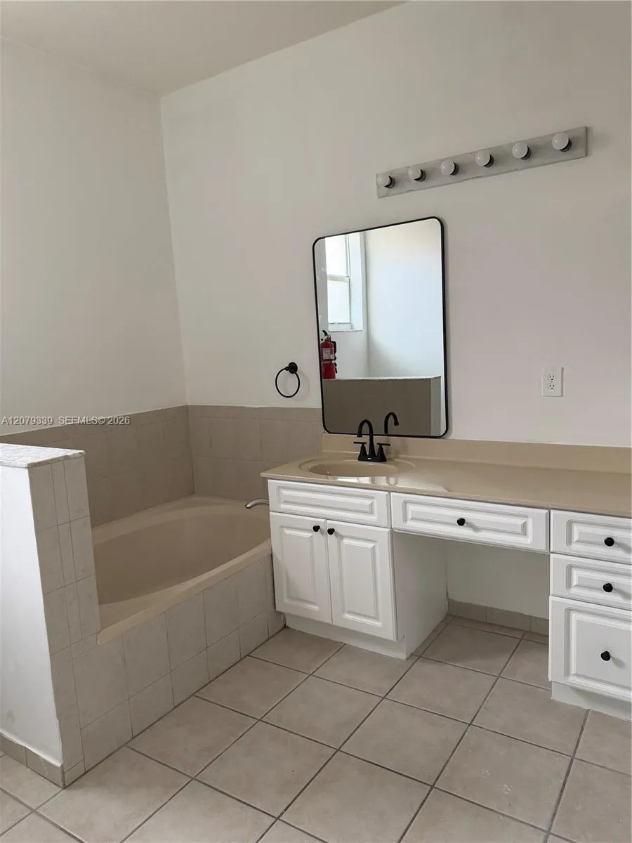 5040 SW 139th Ter Miramar, FL 33027