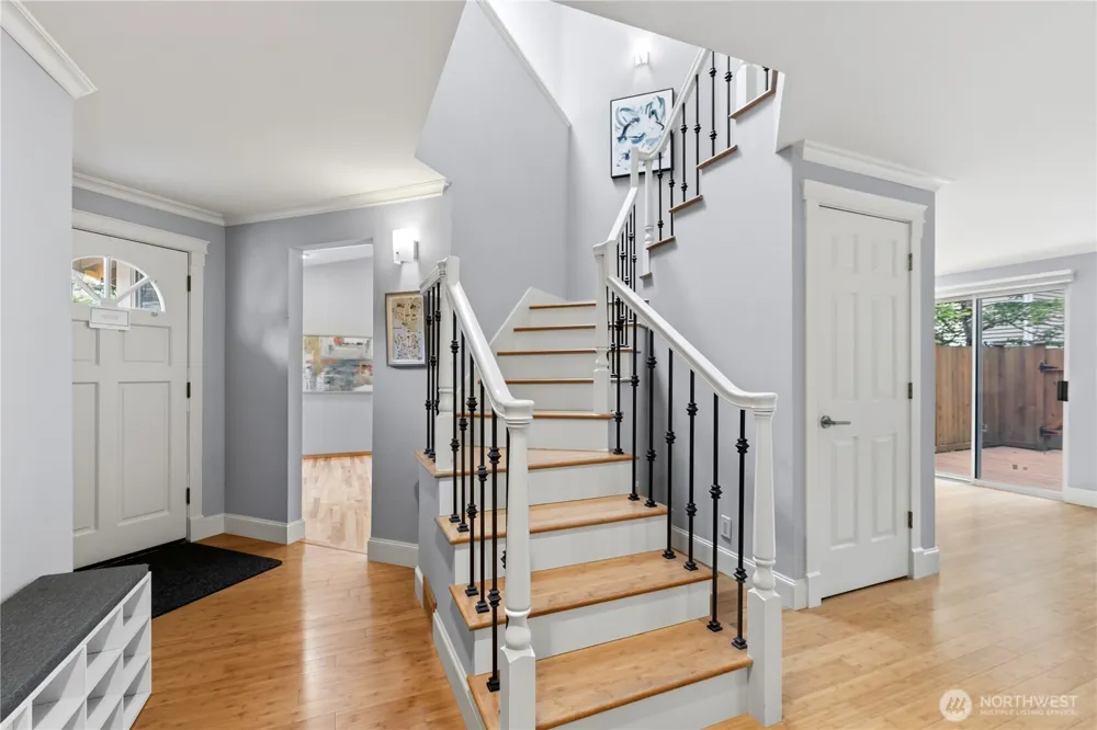 15865 Northup Way #41 Bellevue, WA 98008