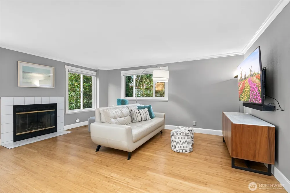 15865 Northup Way #41 Bellevue, WA 98008