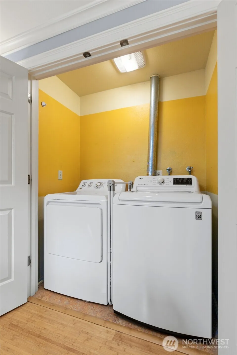 15865 Northup Way #41 Bellevue, WA 98008