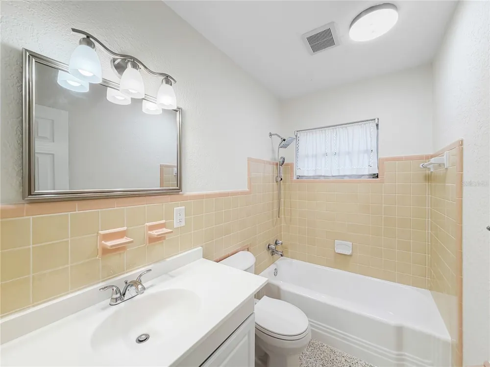 12614 81ST AVENUE Seminole, FL 33776