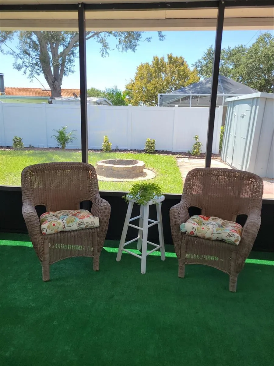 12614 81ST AVENUE Seminole, FL 33776