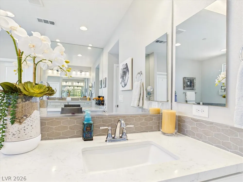 203 Badwater Basin Street Las Vegas, NV 89138