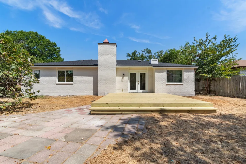 1307 Meadgreen Drive Austin, TX 78758